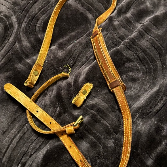 Louis Vuitton Tan AUTHENTIC Leather Straps. BROKEN - Picture 1 of 1